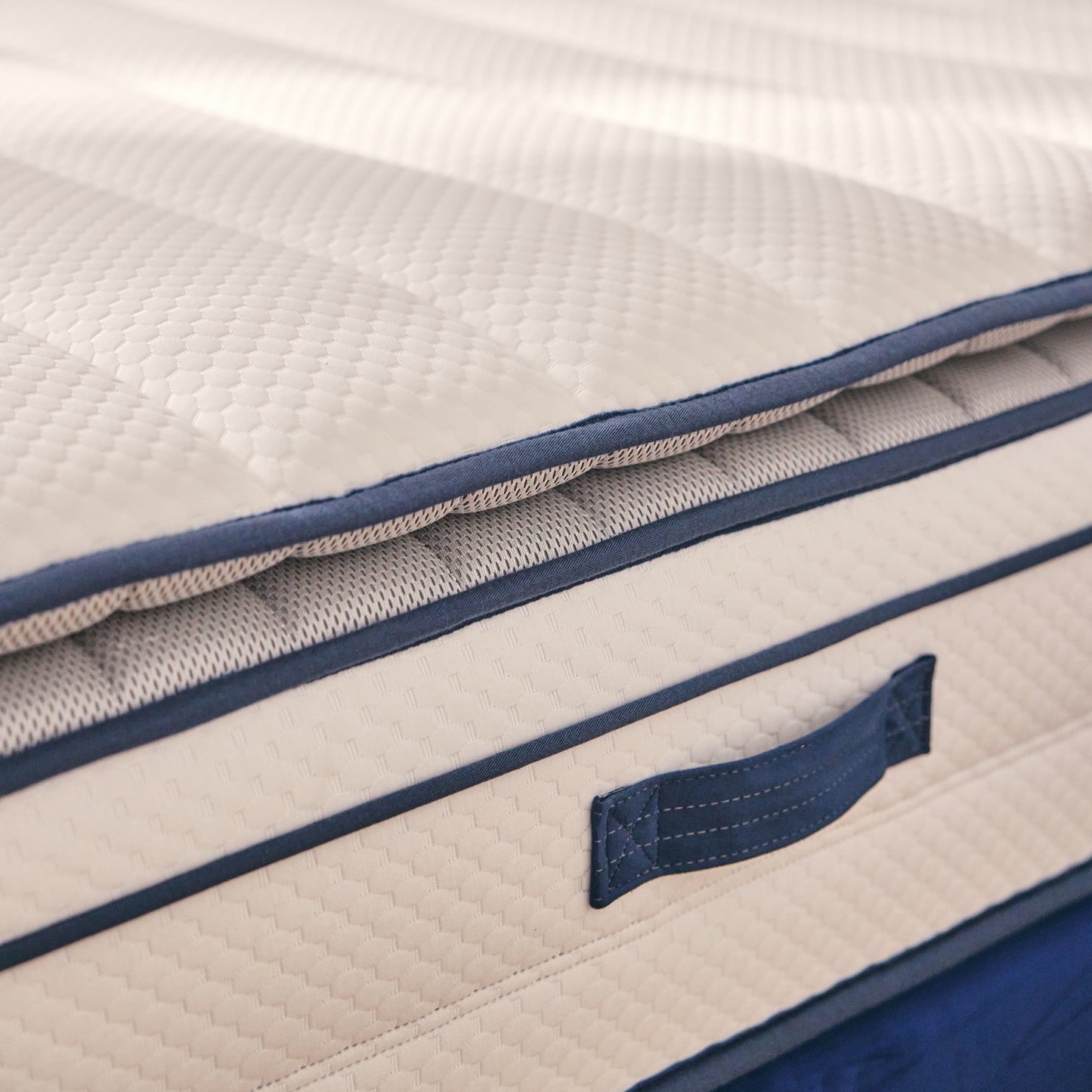 Matelas mousse mémoire de forme HD avec surmatelas intégré - HPLATINIUM PLUS 30 cm